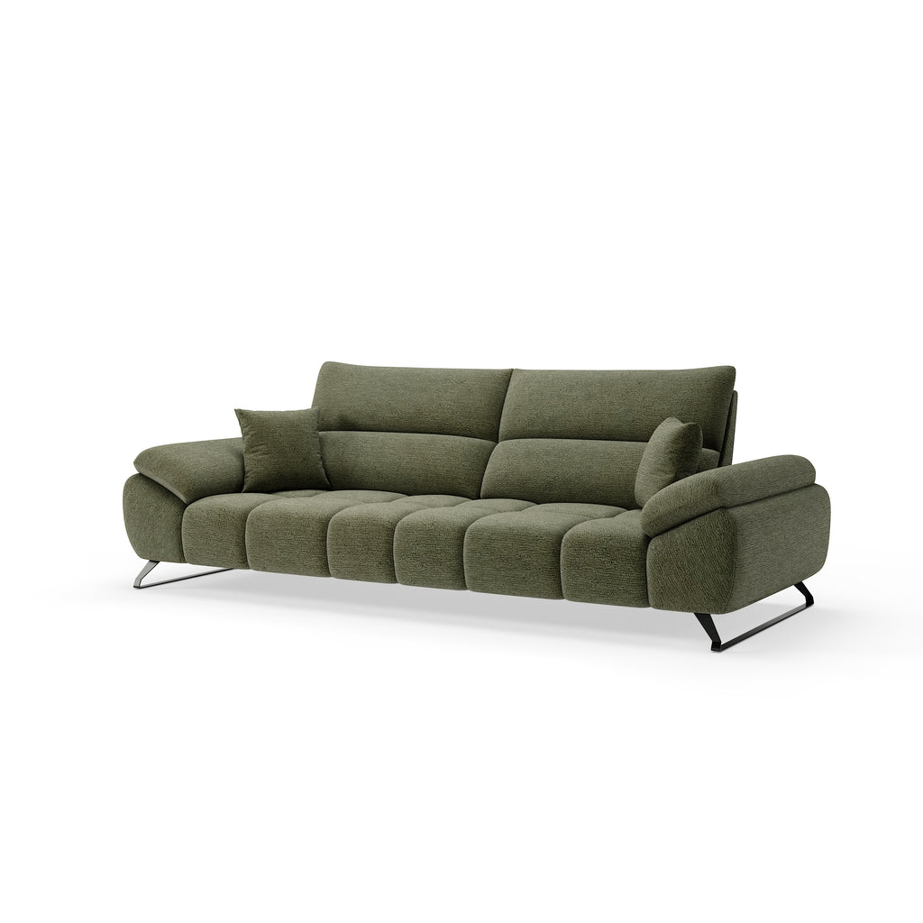 Grünes Sofa mit weicher Polsterstruktur, breiten Armlehnen und schwarzem Metallgestell