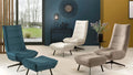 Moderne Relaxsessel mit Hocker in verschiedenen Farben in stilvollem Wohnraum